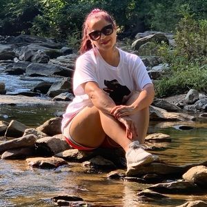 Meet your Posher, Arlette